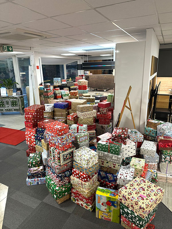 Weihnachtspäckchenkonvoi-2025 Weihnachtspäckchen-Konvoi 2025 - unterstützt durch Die Küche Anders in Idstein