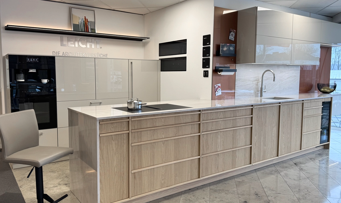 Küche LEICHT Largo Kaschmir / Kyoto Alpineiche Natur