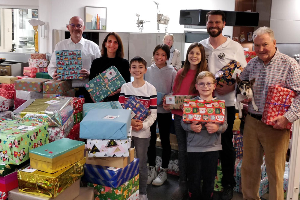 Die Küche Anders in Idstein unterstützte auch dieses Jahr den Weihnachtspäckchenkonvoi